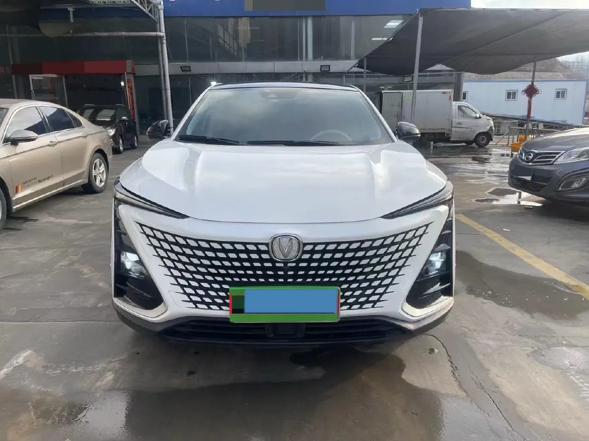 2020 ChangAn UNI-T 1.5T 180HP L4 7DCT,autocango,china used car exporter,china ev exporter,chinese used car exporter,chinese used ev exporter