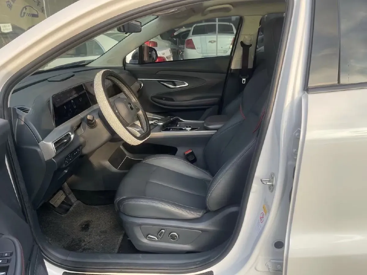 2020 ChangAn UNI-T 1.5T 180HP L4 7DCT,autocango,china used car exporter,china ev exporter,chinese used car exporter,chinese used ev exporter