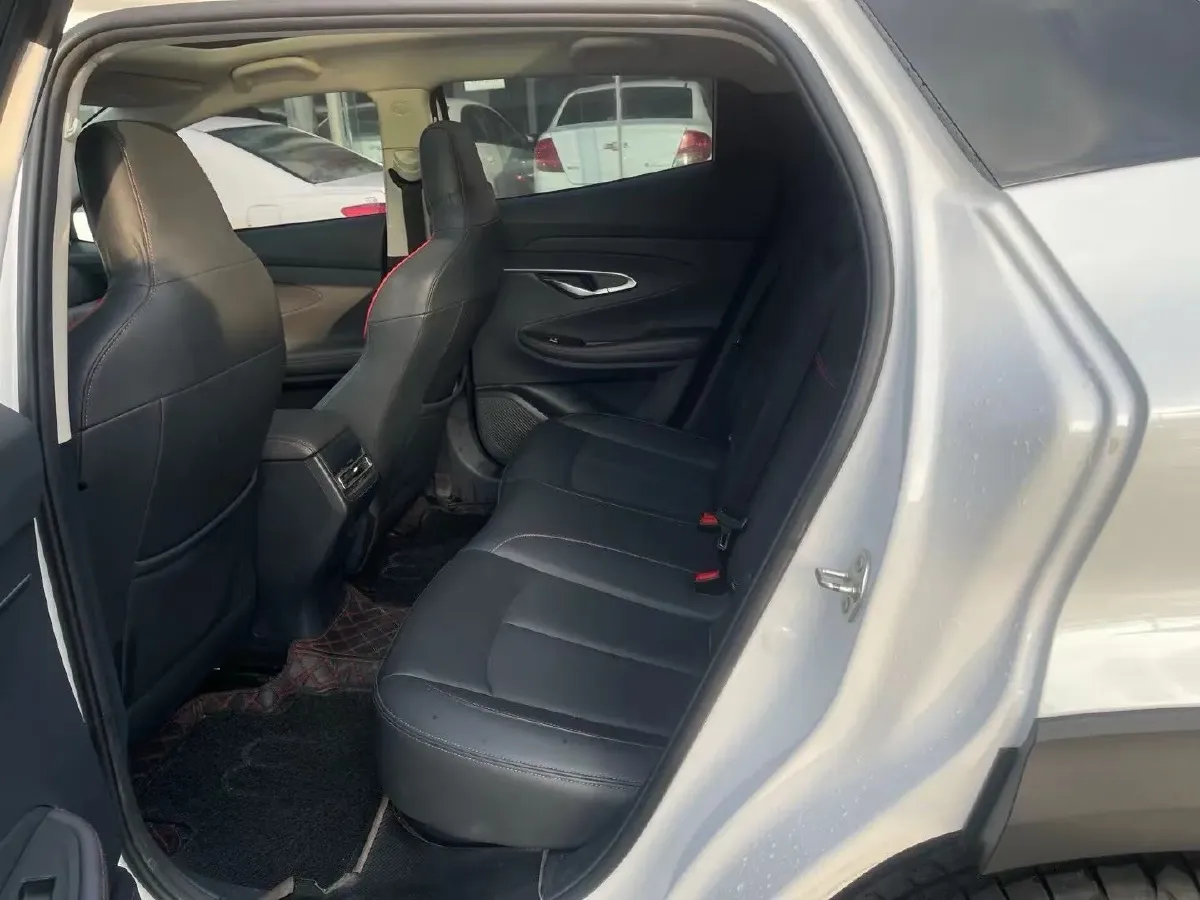 2020 ChangAn UNI-T 1.5T 180HP L4 7DCT,autocango,china used car exporter,china ev exporter,chinese used car exporter,chinese used ev exporter