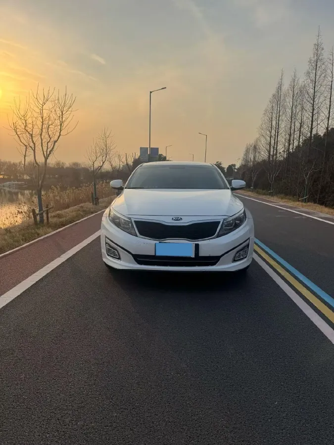 2015 Kia K5 2.0L 162HP L4 6AT,autocango,china used car exporter,china ev exporter,chinese used car exporter,chinese used ev exporter