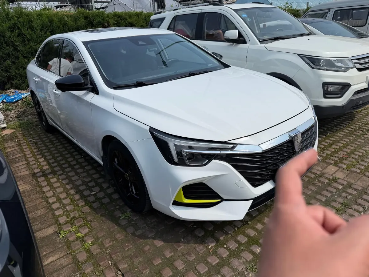 2020 Roewe i6 MAX 1.5T 173HP L4 7DCT,autocango,china used car exporter,china ev exporter,chinese used car exporter,chinese used ev exporter
