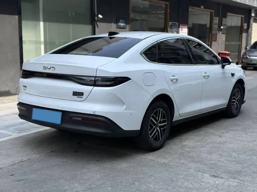 2025 BYD Seal05 DM-i 1.5L 101HP L4 E-CVT PHEV 15.87KWH,autocango,china used car exporter,china ev exporter,chinese used car exporter,chinese used ev exporter