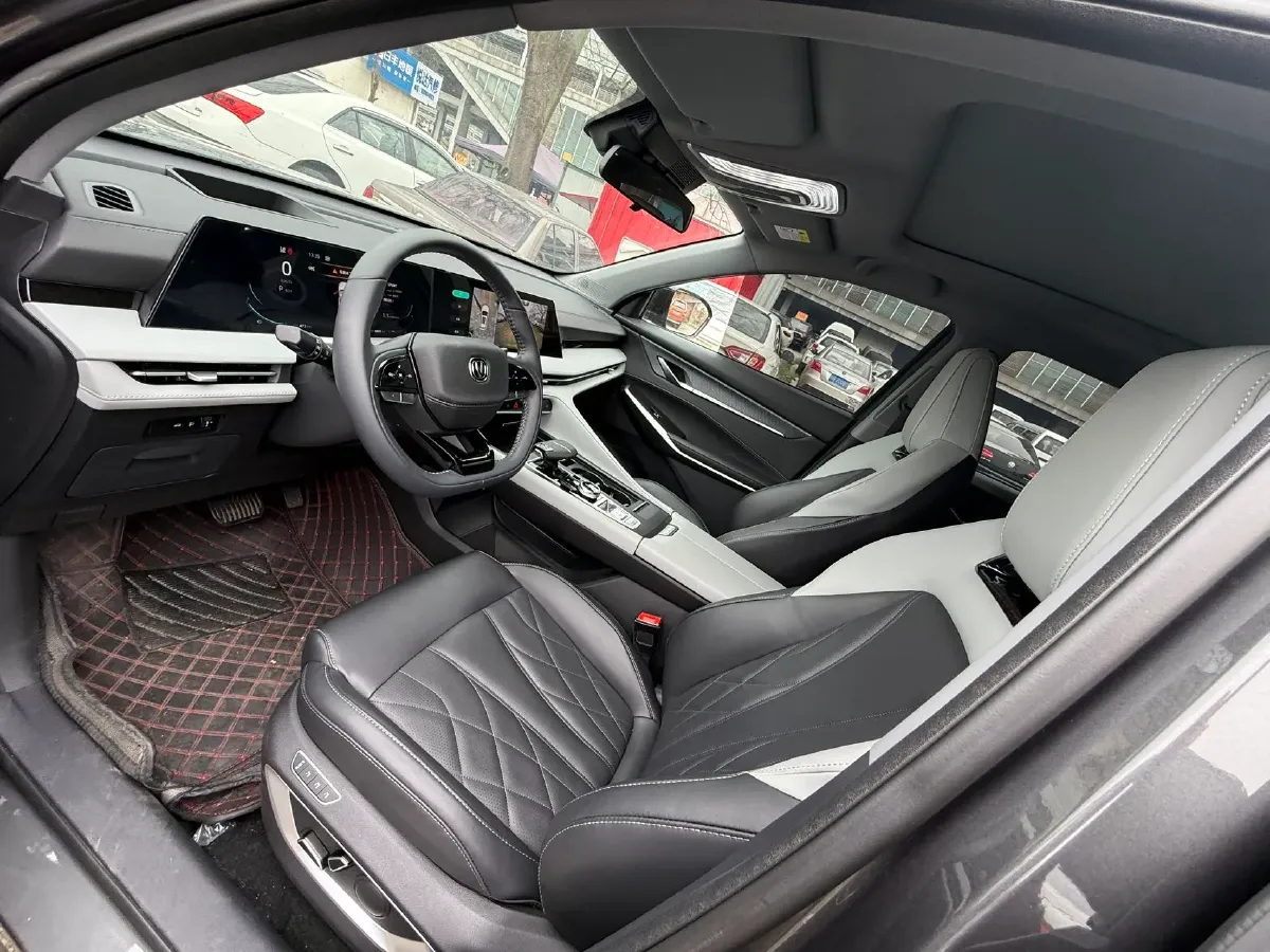 2023 ChangAn CS75 Plus 2.0T 233HP L4 8AT,autocango,china used car exporter,china ev exporter,chinese used car exporter,chinese used ev exporter