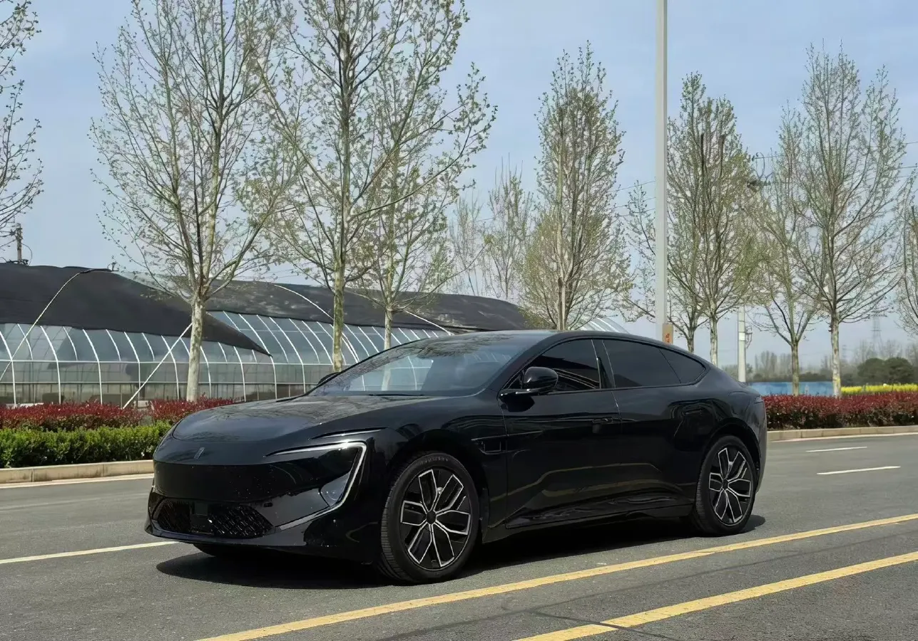 2025 Avatr 12 1.5T 156HP L4 REEV 39.05KWH,autocango,china used car exporter,china ev exporter,chinese used car exporter,chinese used ev exporter