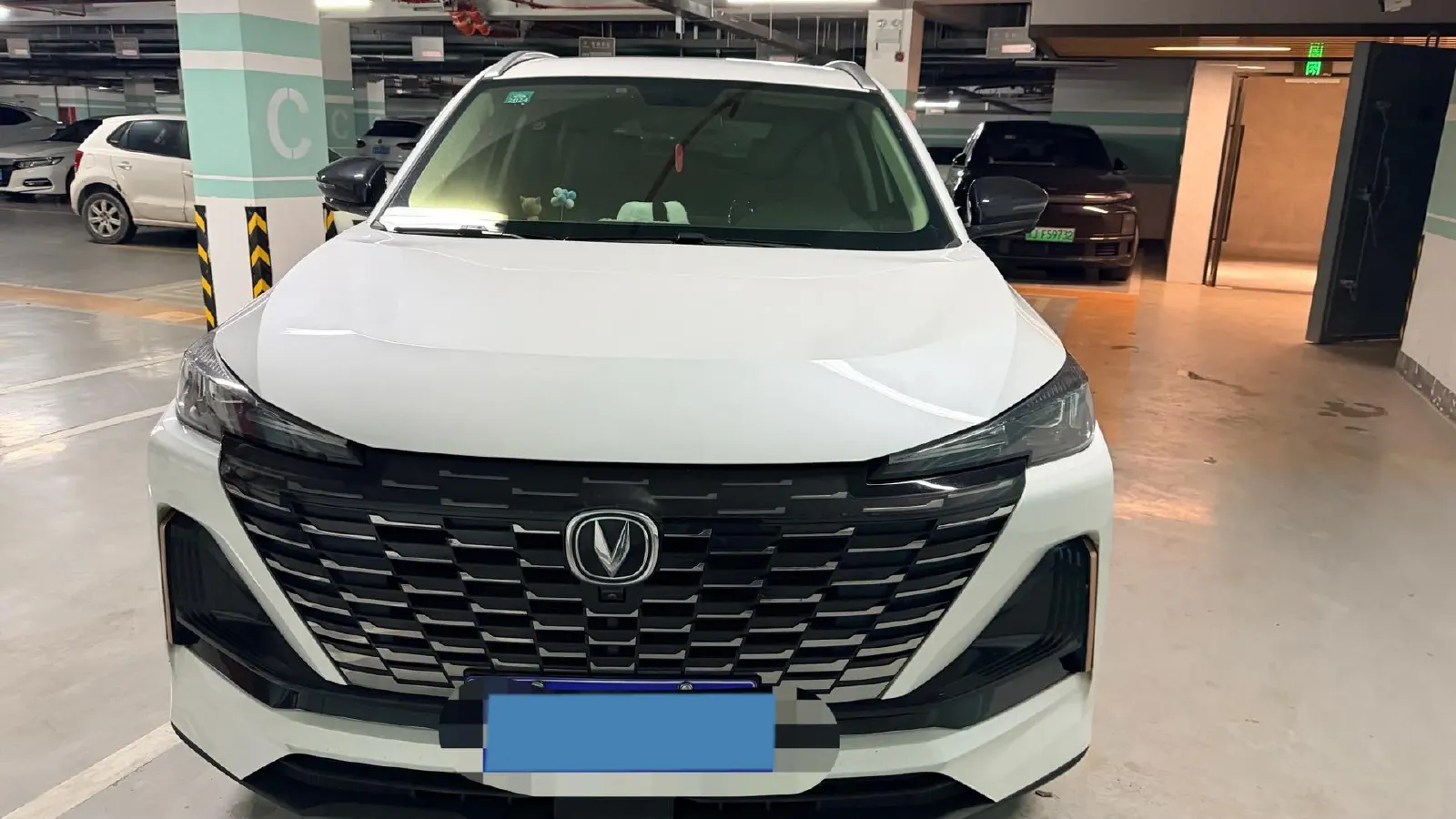2022 ChangAn UNI-V 1.5T 188HP L4 7DCT,autocango,china used car exporter,china ev exporter,chinese used car exporter,chinese used ev exporter