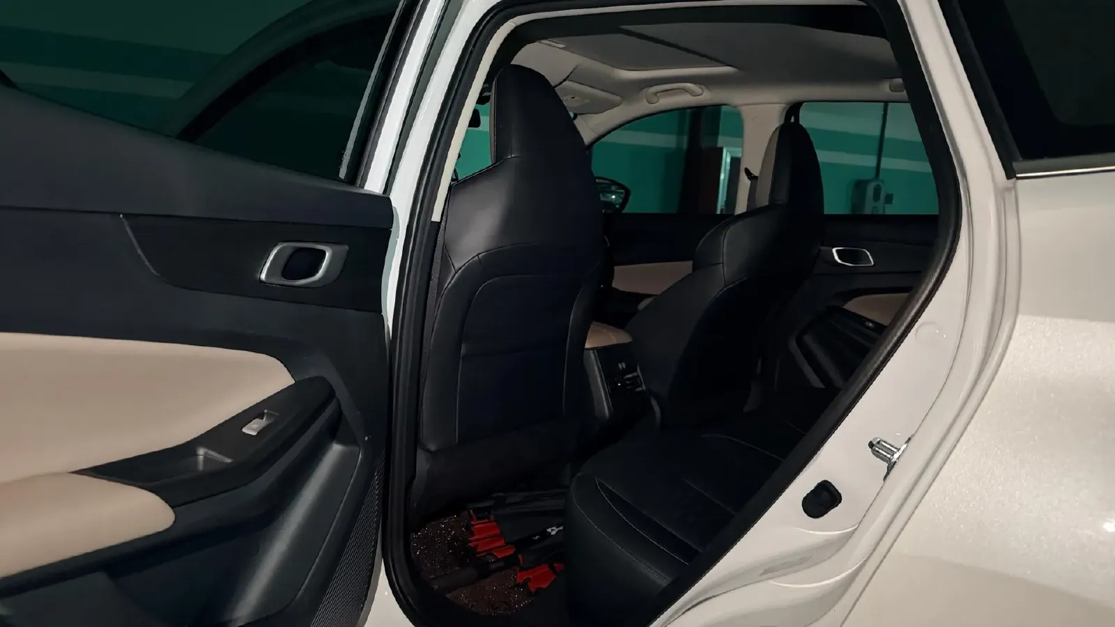 2022 ChangAn UNI-V 1.5T 188HP L4 7DCT,autocango,china used car exporter,china ev exporter,chinese used car exporter,chinese used ev exporter