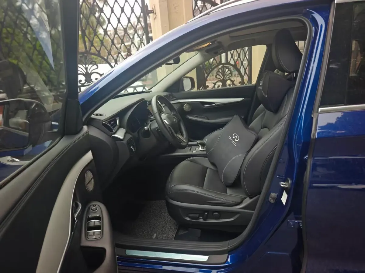 2020 Infiniti QX50 2.0T 245HP L4 CVT,autocango,china used car exporter,china ev exporter,chinese used car exporter,chinese used ev exporter