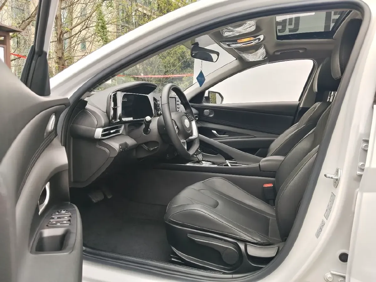 2022 Hyundai Elantra 1.5L 115HP L4 CVT,autocango,china used car exporter,china ev exporter,chinese used car exporter,chinese used ev exporter