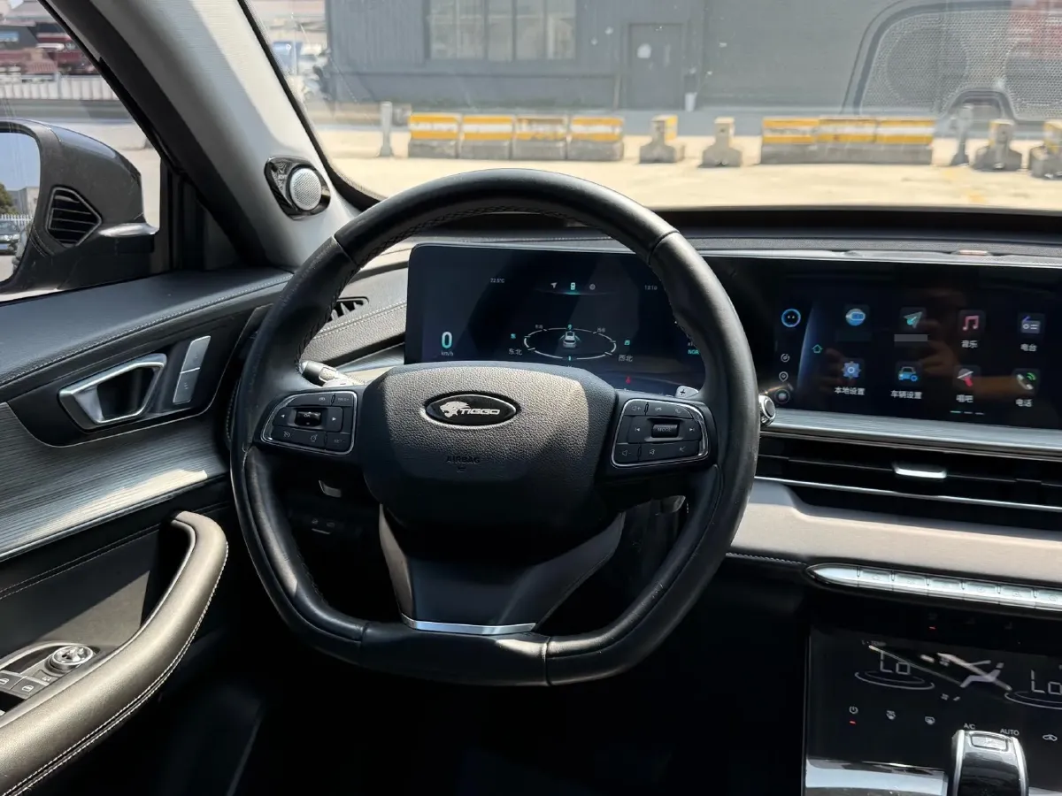 2022 Chery Tiggo 8 Plus 1.6T 197HP L4 7DCT,autocango,china used car exporter,china ev exporter,chinese used car exporter,chinese used ev exporter