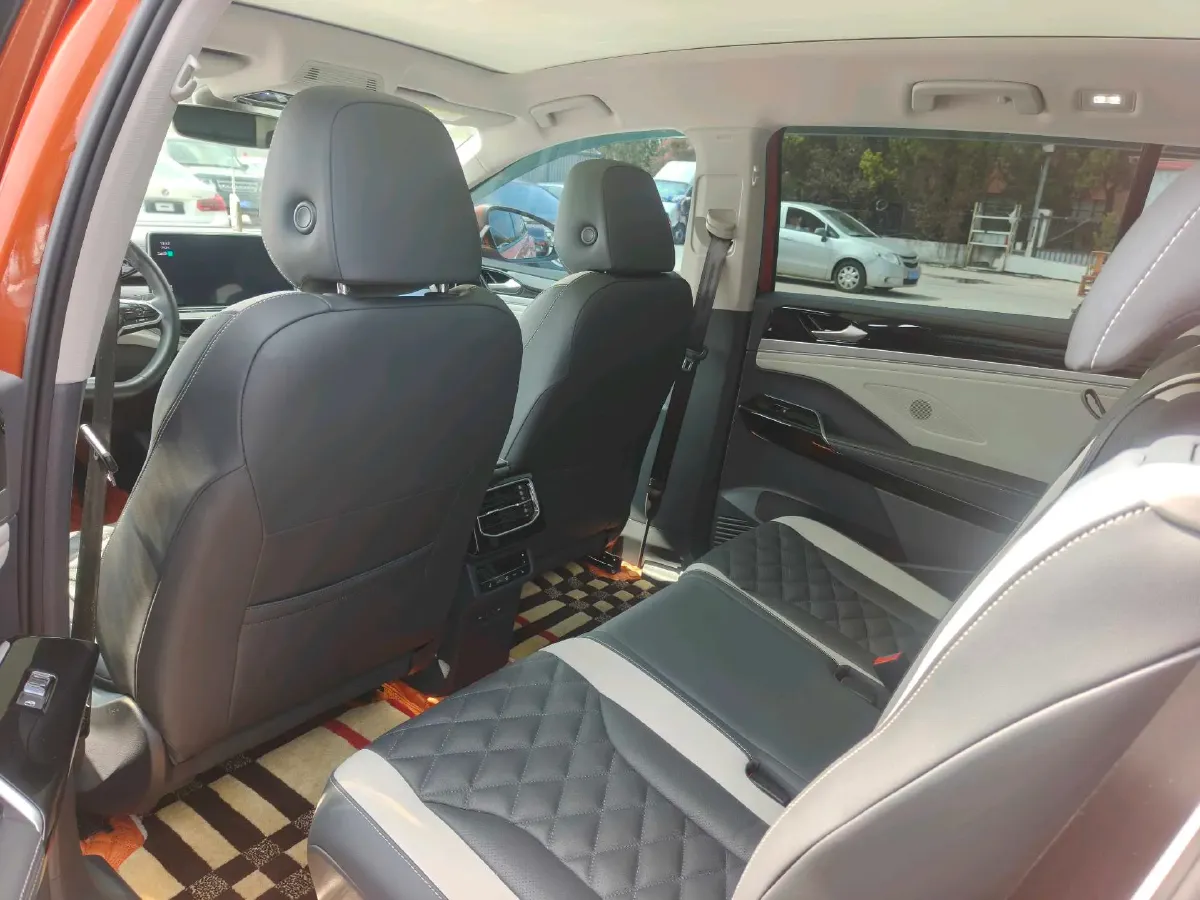 2021 Volkswagen ID.6 Crozz BEV 84.8KWH,autocango,china used car exporter,china ev exporter,chinese used car exporter,chinese used ev exporter