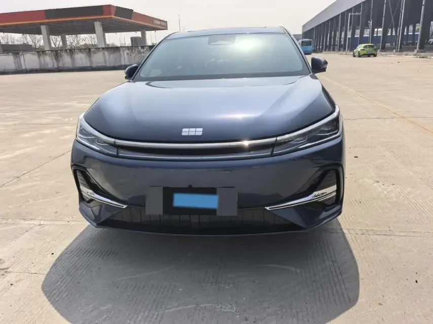 2025 Geely Galaxy A7 1.5L 112HP L4 1DHT PHEV,autocango,china used car exporter,china ev exporter,chinese used car exporter,chinese used ev exporter