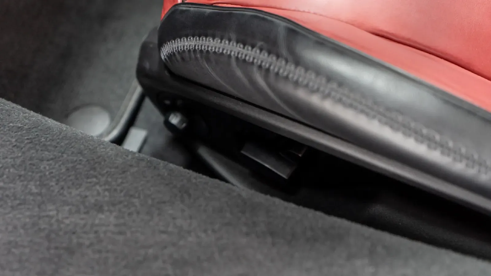 2023 McLaren Artura 3.0T 585HP V6 8DCT PHEV 7.4KWH,autocango,china used car exporter,china ev exporter,chinese used car exporter,chinese used ev exporter