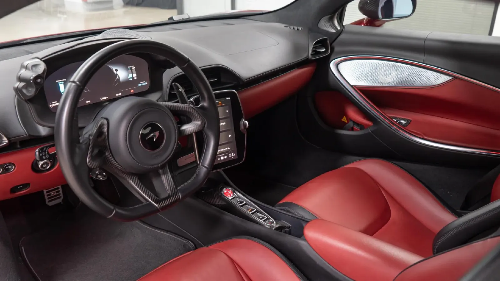 2023 McLaren Artura 3.0T 585HP V6 8DCT PHEV 7.4KWH,autocango,china used car exporter,china ev exporter,chinese used car exporter,chinese used ev exporter