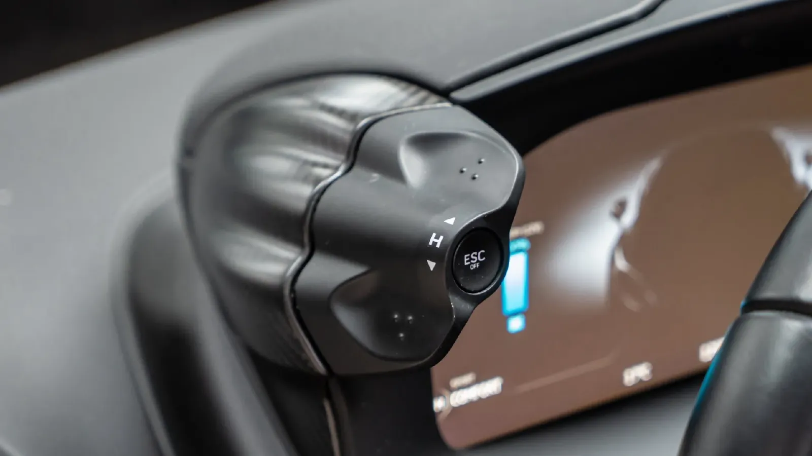 2023 McLaren Artura 3.0T 585HP V6 8DCT PHEV 7.4KWH,autocango,china used car exporter,china ev exporter,chinese used car exporter,chinese used ev exporter