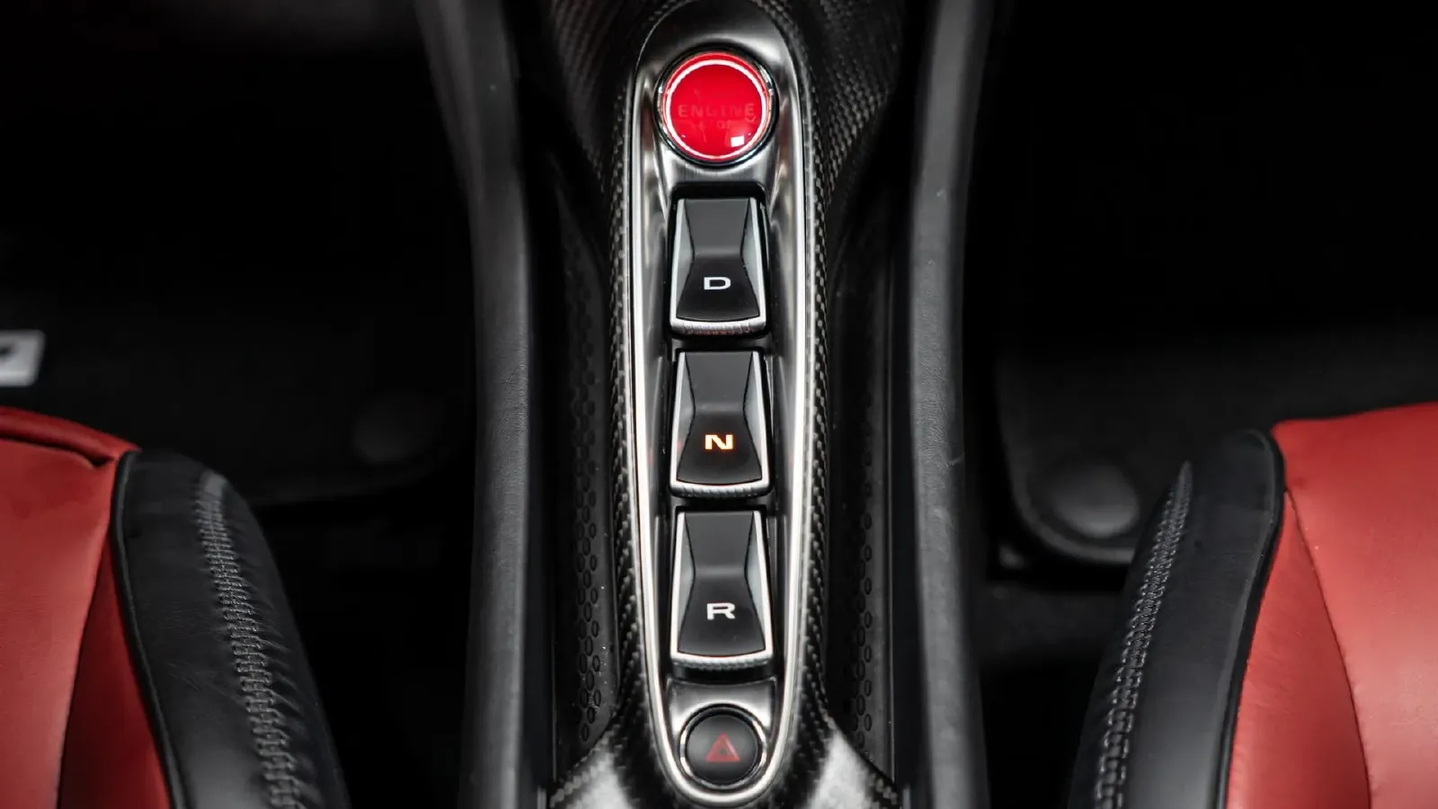 2023 McLaren Artura 3.0T 585HP V6 8DCT PHEV 7.4KWH,autocango,china used car exporter,china ev exporter,chinese used car exporter,chinese used ev exporter