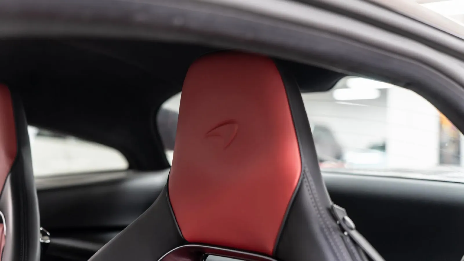 2023 McLaren Artura 3.0T 585HP V6 8DCT PHEV 7.4KWH,autocango,china used car exporter,china ev exporter,chinese used car exporter,chinese used ev exporter