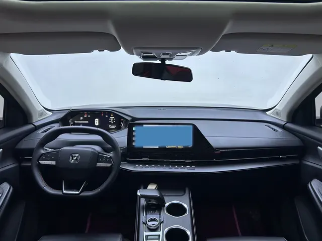 2022 ChangAn Oshan X7 Plus 1.5T 188HP L4 7DCT,autocango,china used car exporter,china ev exporter,chinese used car exporter,chinese used ev exporter