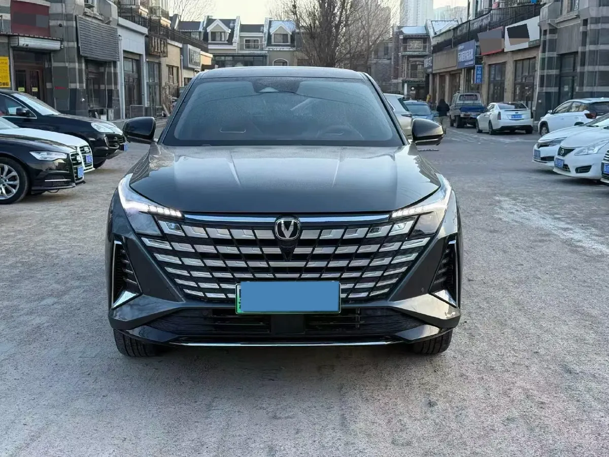 2024 ChangAn UNI-Z 1.5L 98HP L4 E-CVT PHEV 18.4KWH,autocango,china used car exporter,china ev exporter,chinese used car exporter,chinese used ev exporter