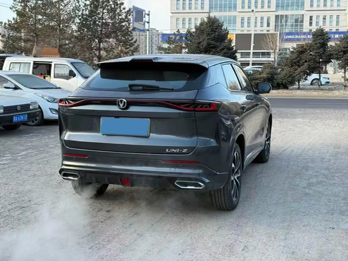 2024 ChangAn UNI-Z 1.5L 98HP L4 E-CVT PHEV 18.4KWH,autocango,china used car exporter,china ev exporter,chinese used car exporter,chinese used ev exporter