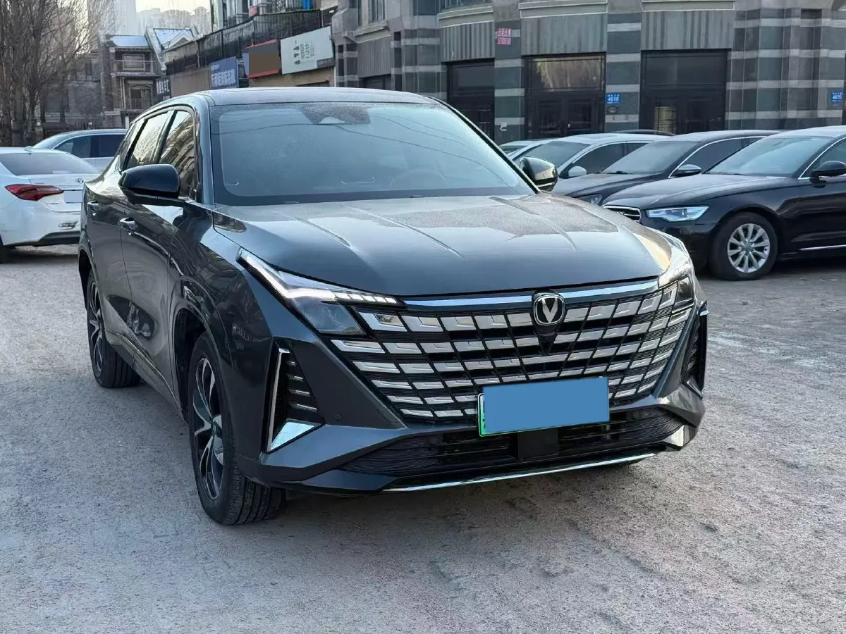 2024 ChangAn UNI-Z 1.5L 98HP L4 E-CVT PHEV 18.4KWH,autocango,china used car exporter,china ev exporter,chinese used car exporter,chinese used ev exporter