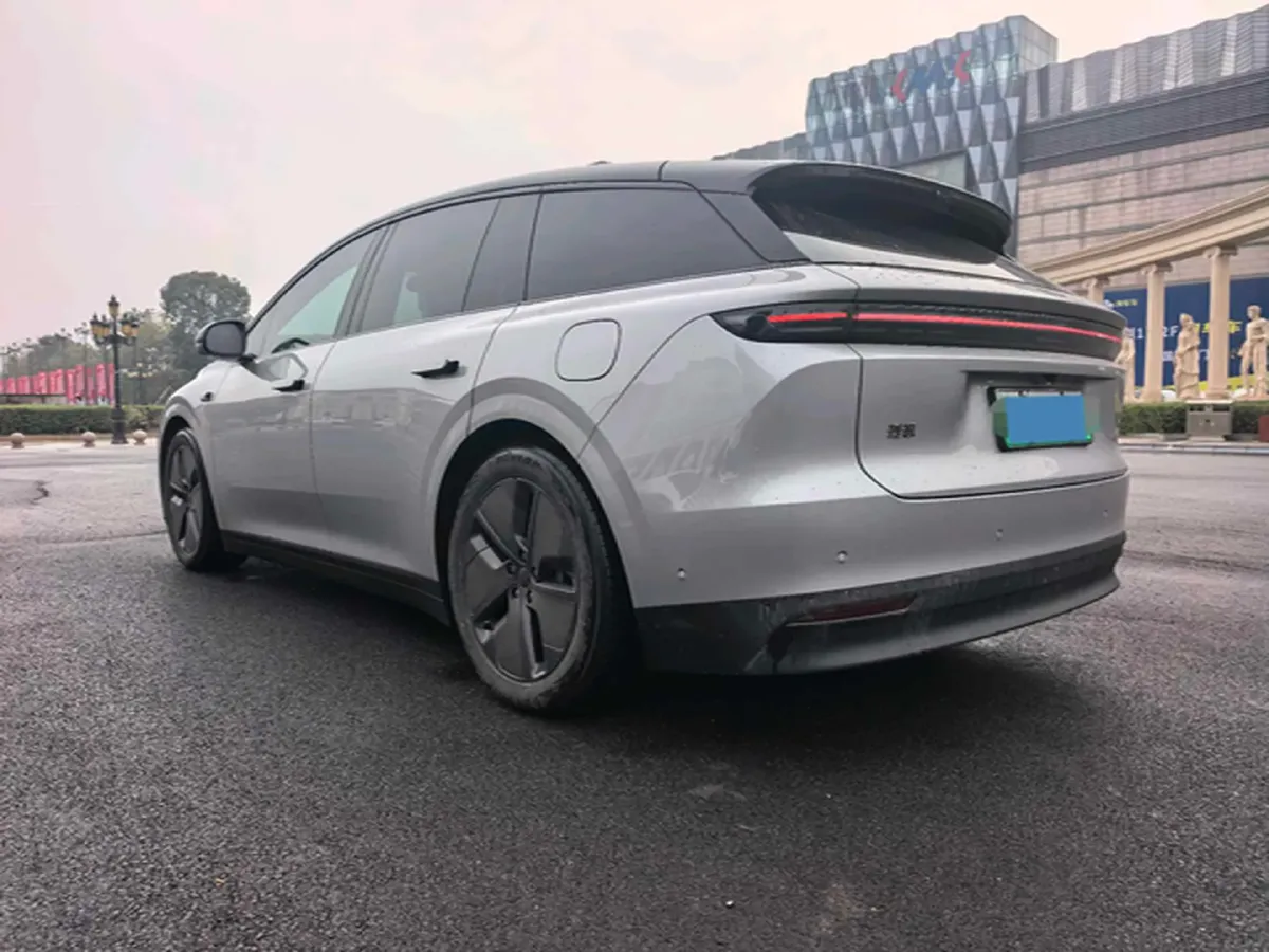 2025 Li i6 BEV,autocango,china used car exporter,china ev exporter,chinese used car exporter,chinese used ev exporter