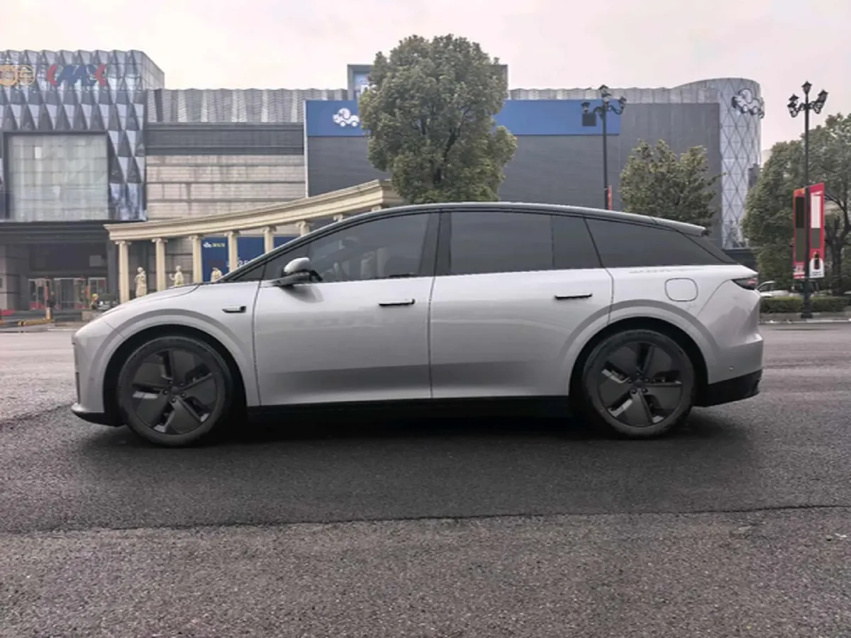 2025 Li i6 BEV,autocango,china used car exporter,china ev exporter,chinese used car exporter,chinese used ev exporter