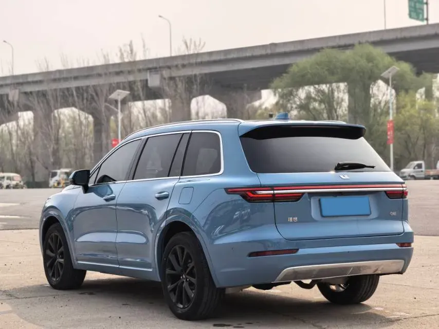 2021 Li ONE Range Extended 131HP REEV 40.5KWH,autocango,china used car exporter,china ev exporter,chinese used car exporter,chinese used ev exporter