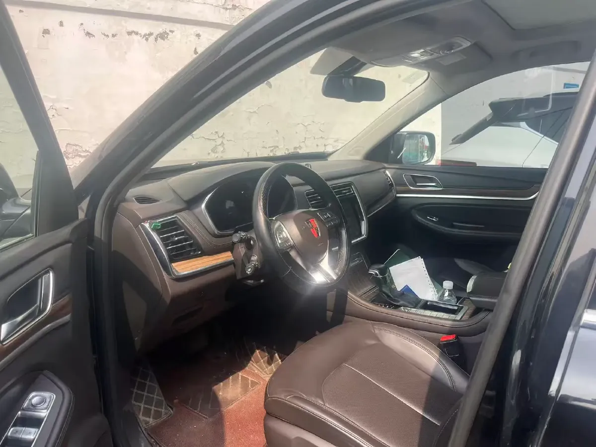 2018 Roewe RX5 2.0T 220HP L4 6DCT,autocango,china used car exporter,china ev exporter,chinese used car exporter,chinese used ev exporter