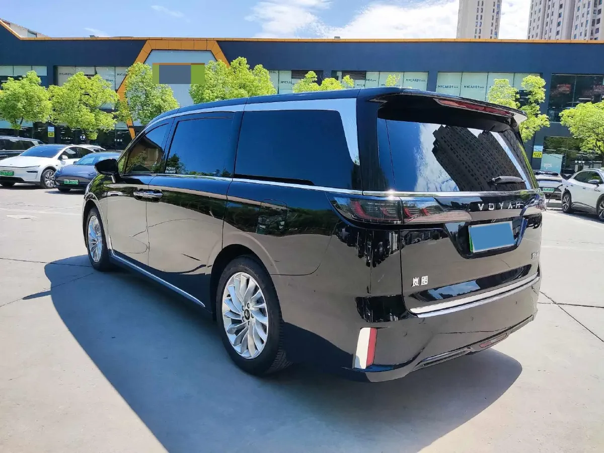 2022 Voyah Dream 1.5T 136HP L4 PHEV 25.57KWH,autocango,china used car exporter,china ev exporter,chinese used car exporter,chinese used ev exporter