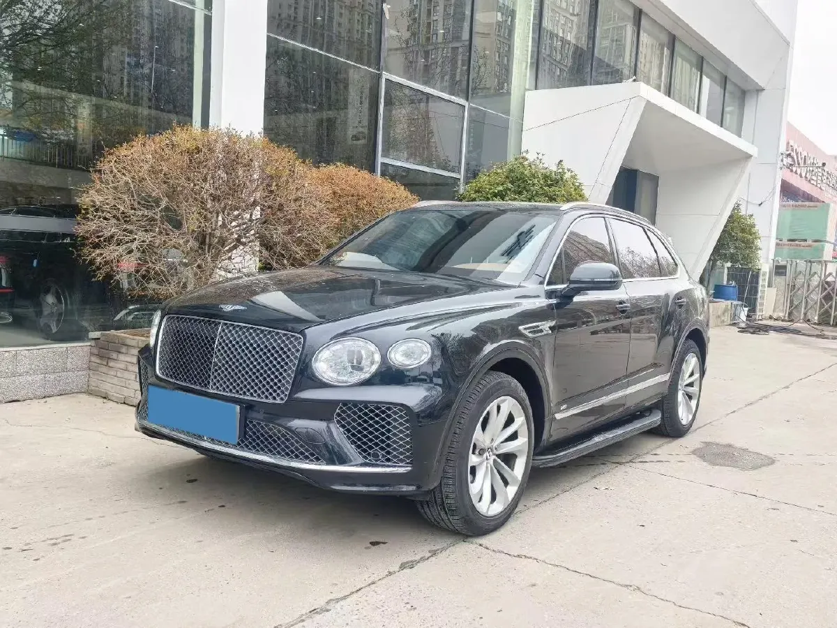 2022 Bentley Bentayga 4.0T 550HP V8 8AT,autocango,china used car exporter,china ev exporter,chinese used car exporter,chinese used ev exporter