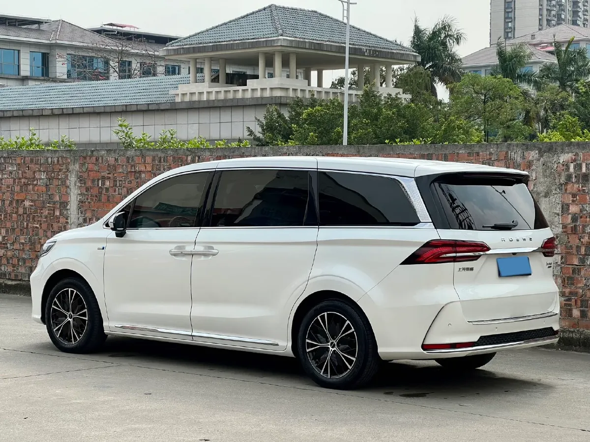 2023 Roewe iMAX8 2.0T 234HP L4 8AT,autocango,china used car exporter,china ev exporter,chinese used car exporter,chinese used ev exporter