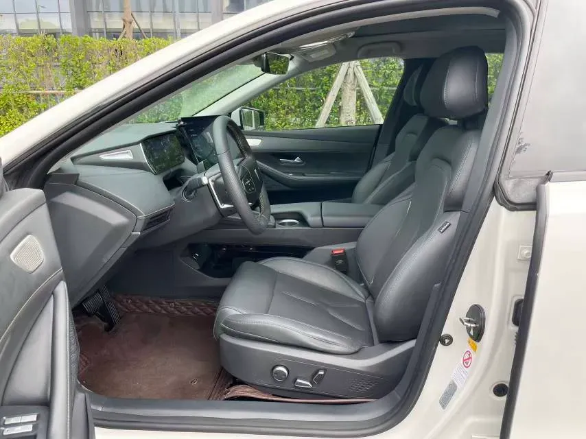 2022 DongFeng Forthing LingZhi EV BEV 68.4KWH,autocango,china used car exporter,china ev exporter,chinese used car exporter,chinese used ev exporter