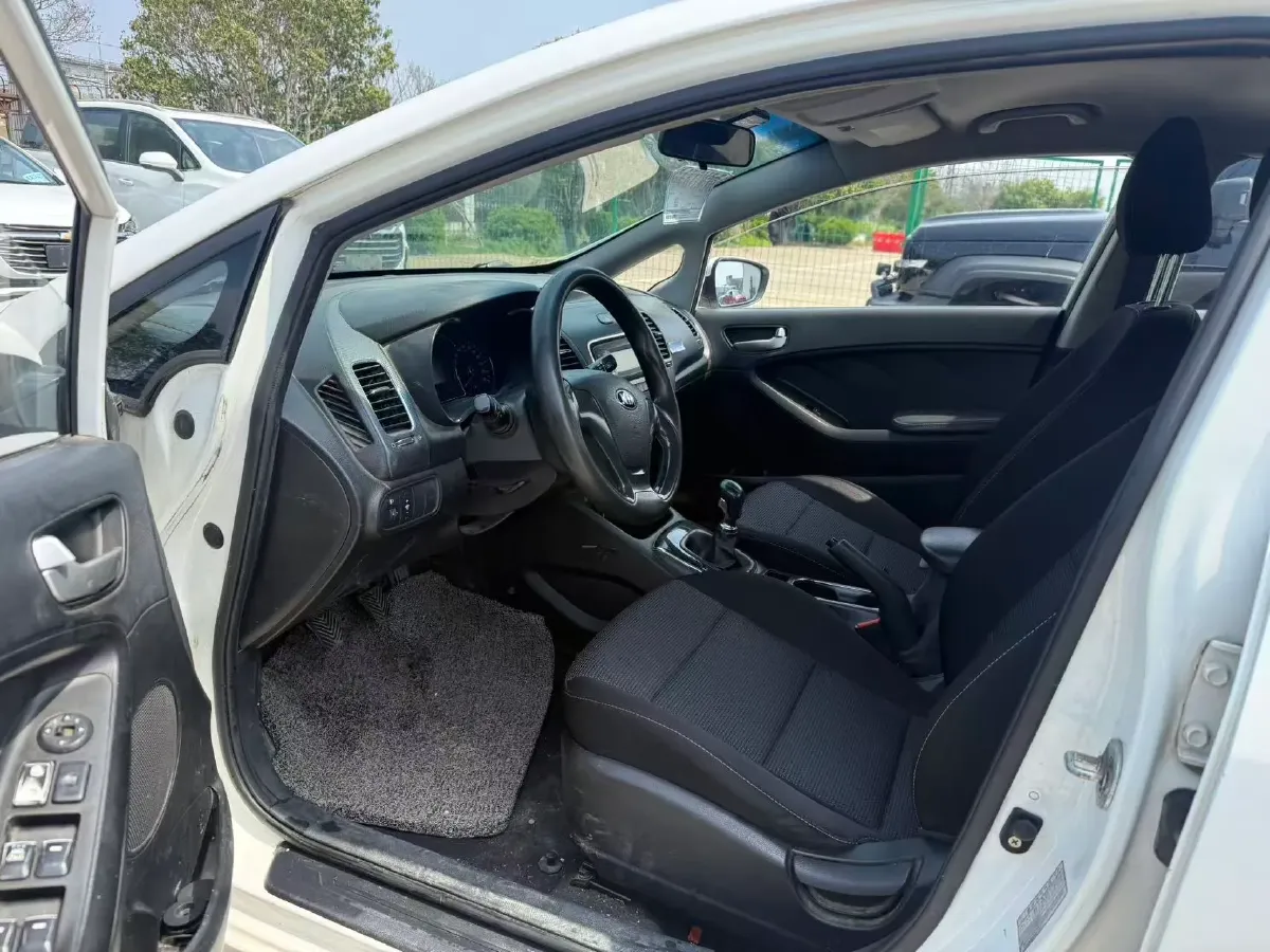 2016 Kia K3 1.6L 128HP L4 6MT,autocango,china used car exporter,china ev exporter,chinese used car exporter,chinese used ev exporter