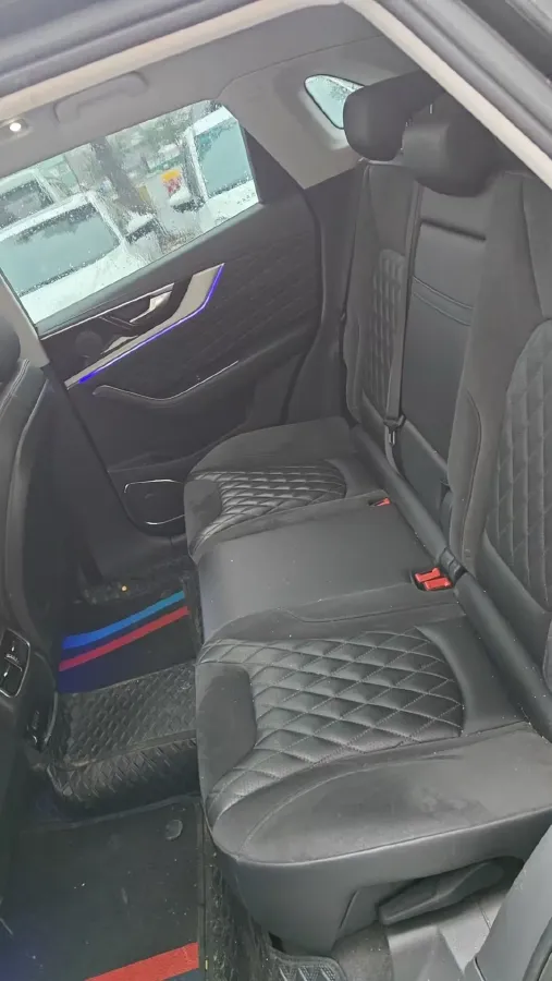 2019 HongQi HS5 2.0T 224HP L4 6AT,autocango,china used car exporter,china ev exporter,chinese used car exporter,chinese used ev exporter