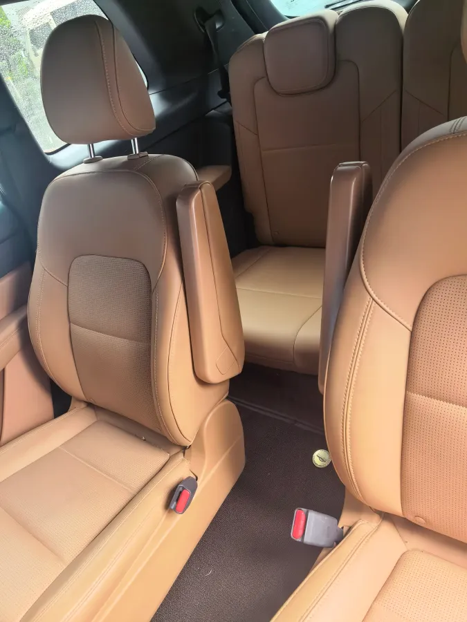 2021 Li ONE Range Extended 131HP REEV 40.5KWH,autocango,china used car exporter,china ev exporter,chinese used car exporter,chinese used ev exporter