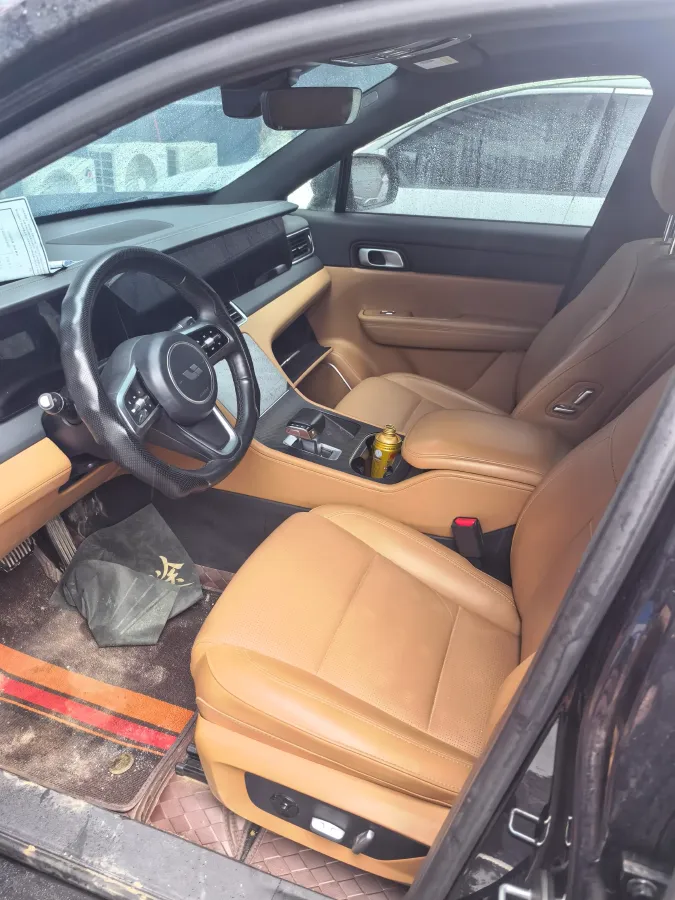 2021 Li ONE Range Extended 131HP REEV 40.5KWH,autocango,china used car exporter,china ev exporter,chinese used car exporter,chinese used ev exporter