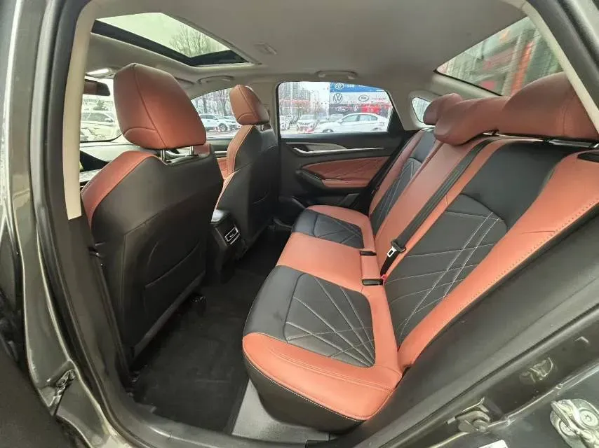 2022 ChangAn Eado 1.4T 160HP L4 7DCT,autocango,china used car exporter,china ev exporter,chinese used car exporter,chinese used ev exporter