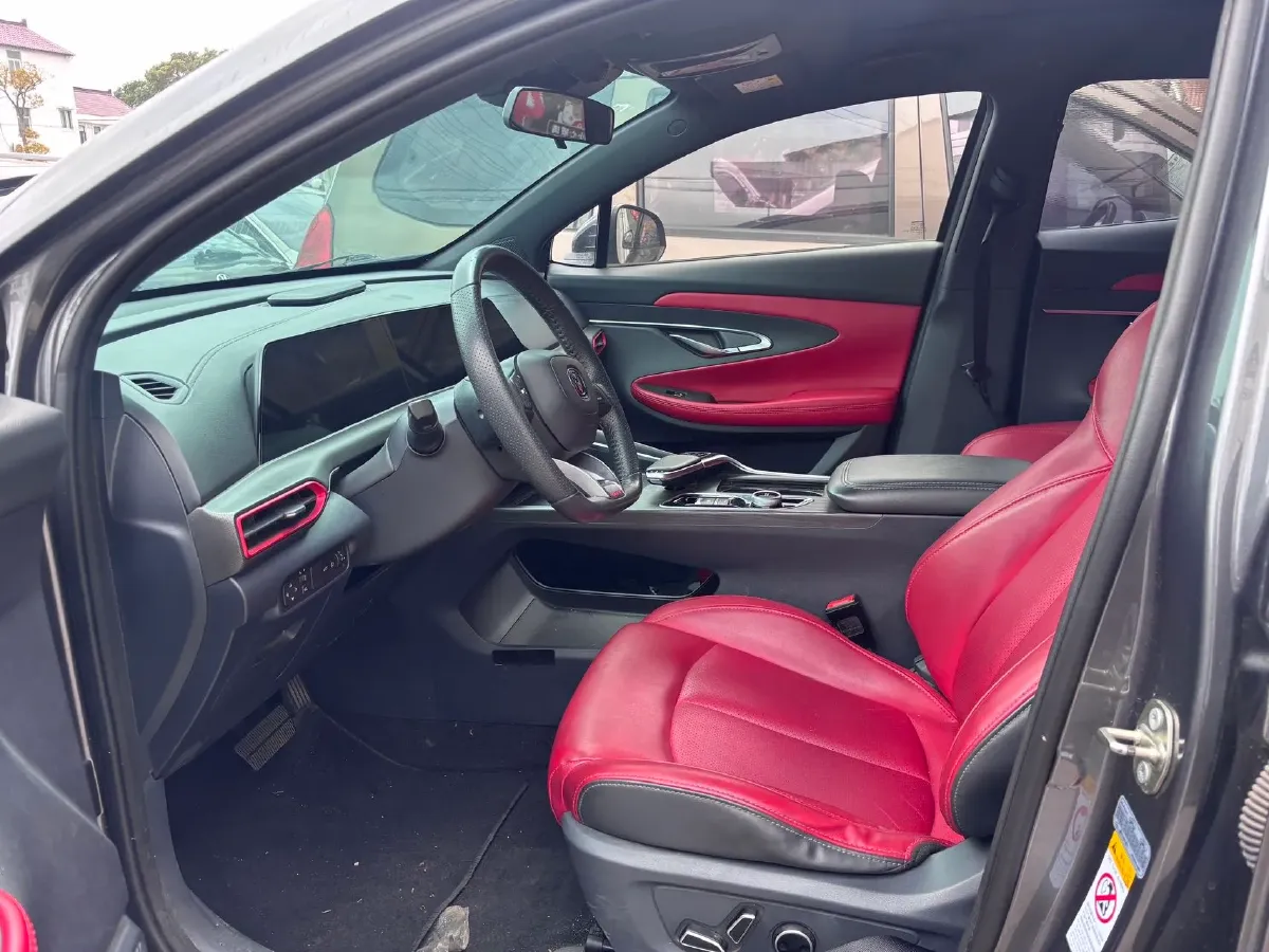 2021 ChangAn UNI-T 1.5T 180HP L4 7DCT,autocango,china used car exporter,china ev exporter,chinese used car exporter,chinese used ev exporter