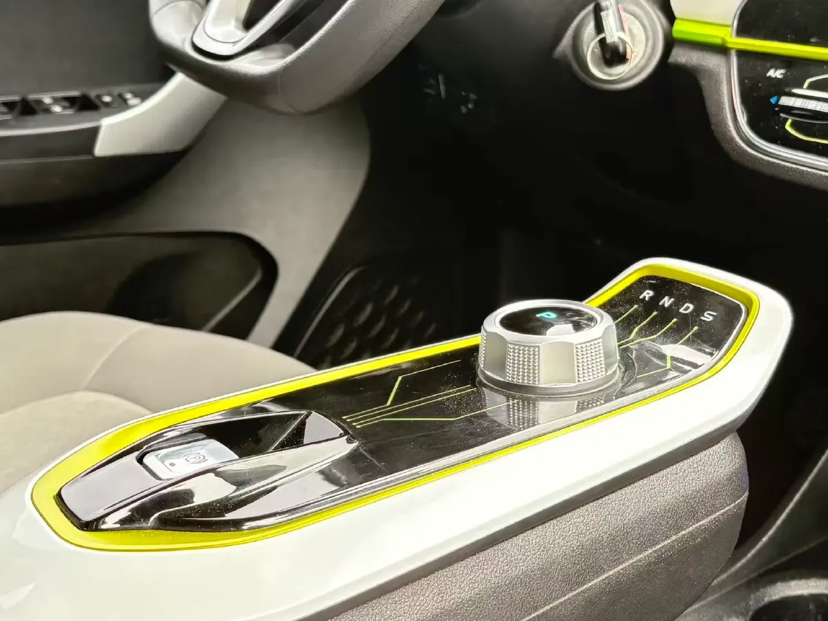 2020 ChangAn BenBen E-Star BEV 32.2KWH,autocango,china used car exporter,china ev exporter,chinese used car exporter,chinese used ev exporter