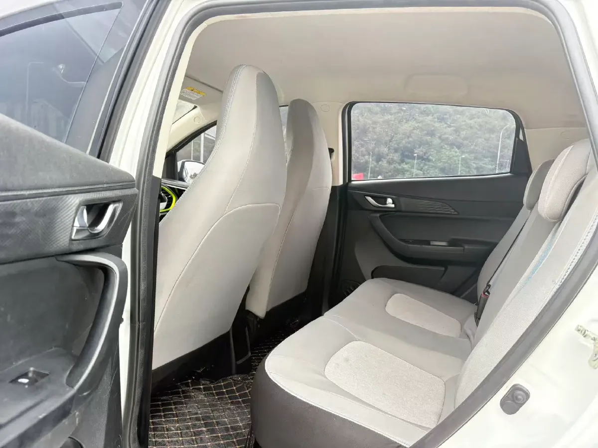 2020 ChangAn BenBen E-Star BEV 32.2KWH,autocango,china used car exporter,china ev exporter,chinese used car exporter,chinese used ev exporter