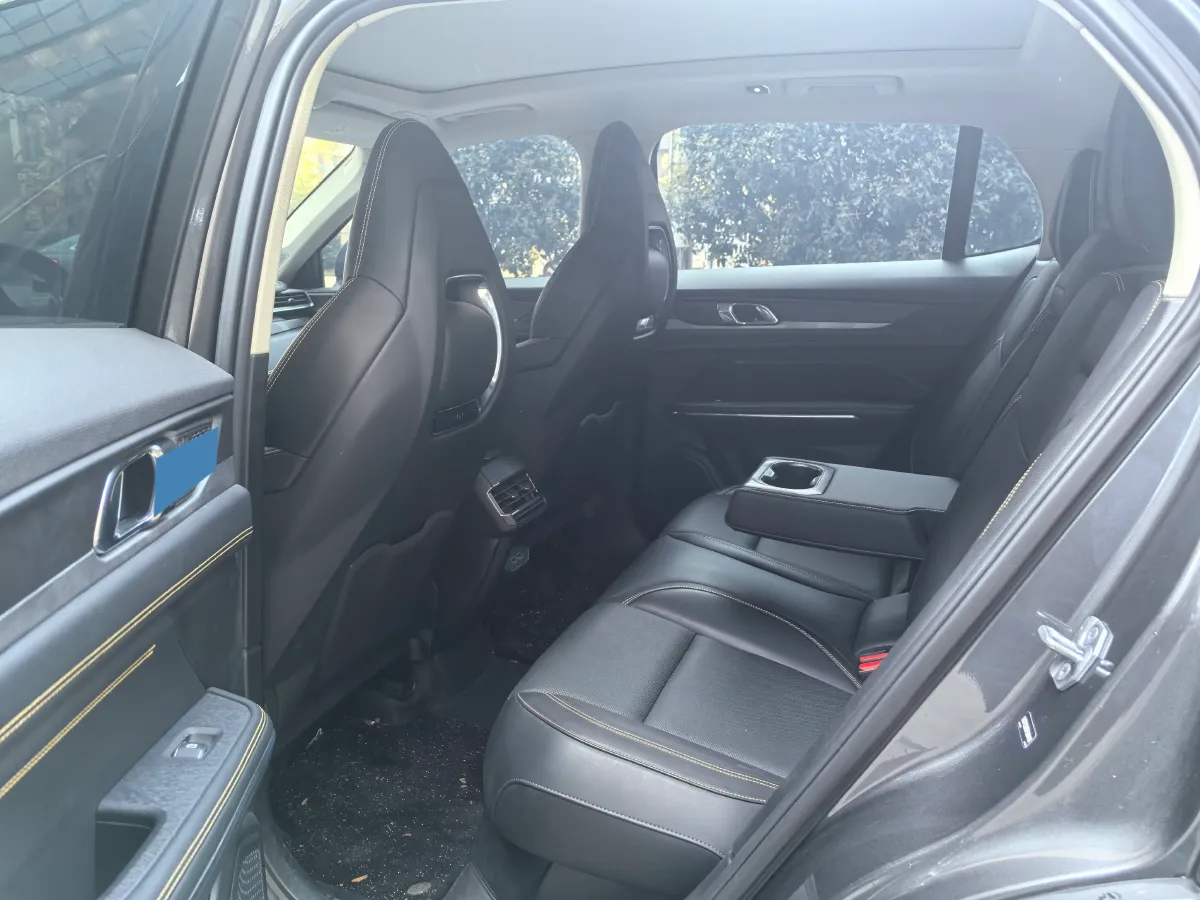 2023 MAXUS Interstellar 2.0T 261HP L4 8AT,autocango,china used car exporter,china ev exporter,chinese used car exporter,chinese used ev exporter