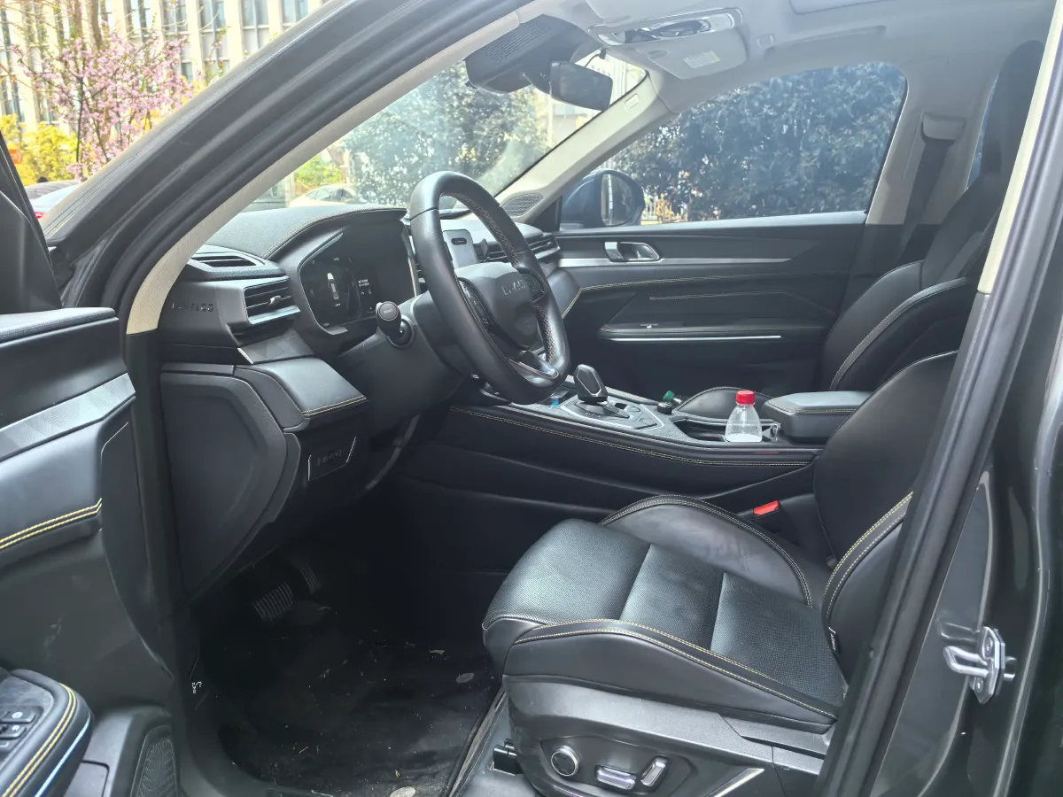 2023 MAXUS Interstellar 2.0T 261HP L4 8AT,autocango,china used car exporter,china ev exporter,chinese used car exporter,chinese used ev exporter