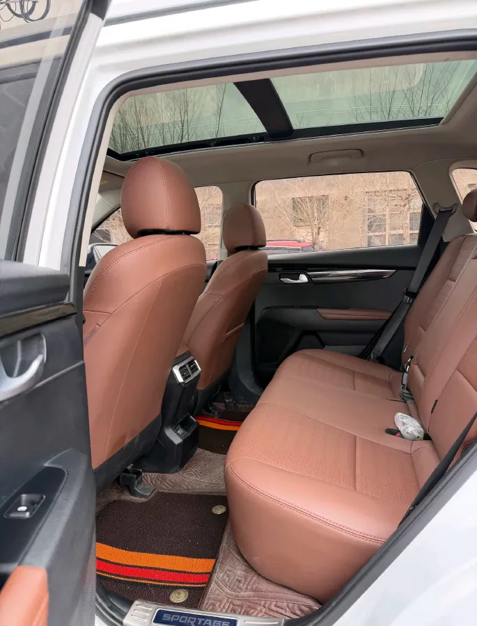 2021 Kia Sportage R 2.0L 161HP L4 6AT,autocango,china used car exporter,china ev exporter,chinese used car exporter,chinese used ev exporter