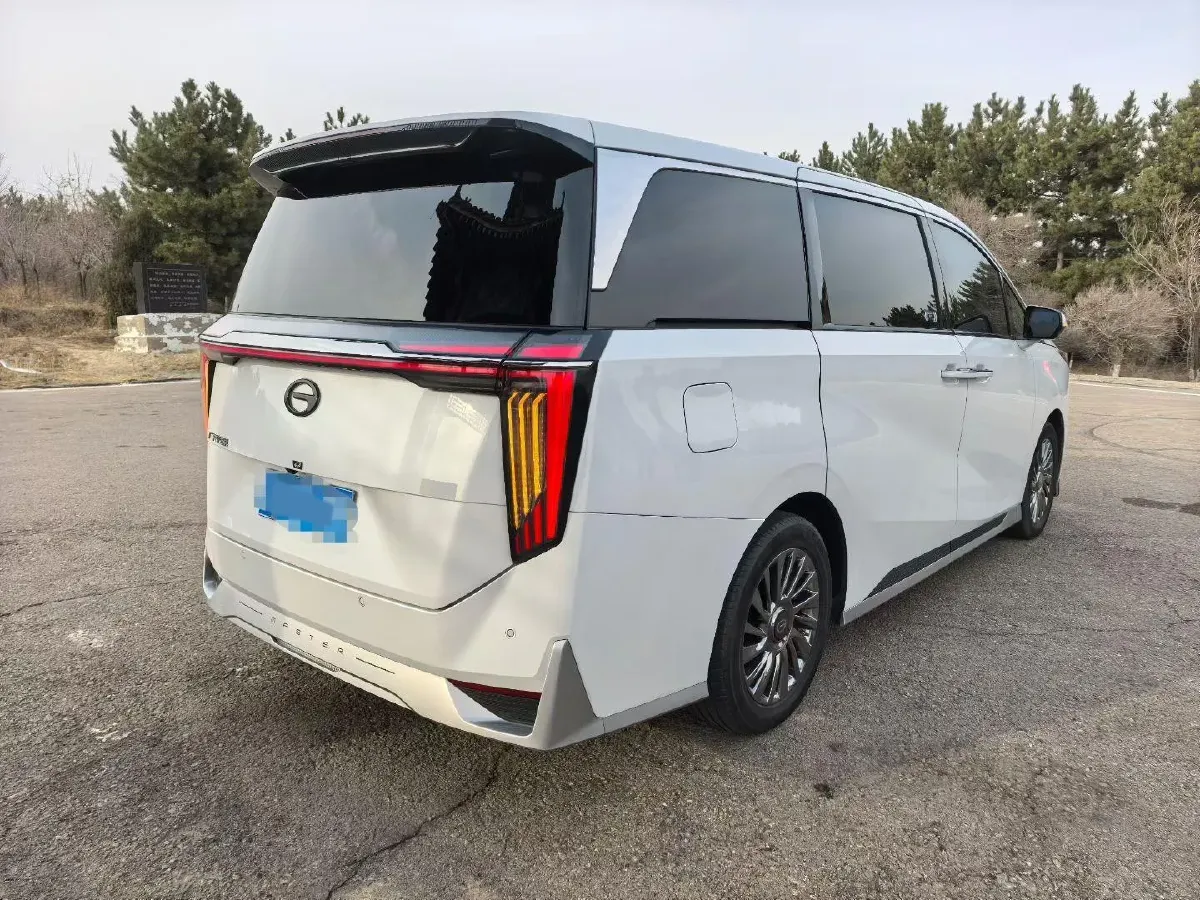 2023 GAC Trumpchi M8 2.0T 252HP L4 8AT,autocango,china used car exporter,china ev exporter,chinese used car exporter,chinese used ev exporter