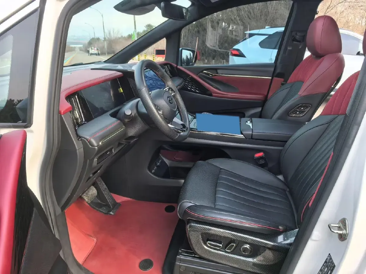 2023 GAC Trumpchi M8 2.0T 252HP L4 8AT,autocango,china used car exporter,china ev exporter,chinese used car exporter,chinese used ev exporter