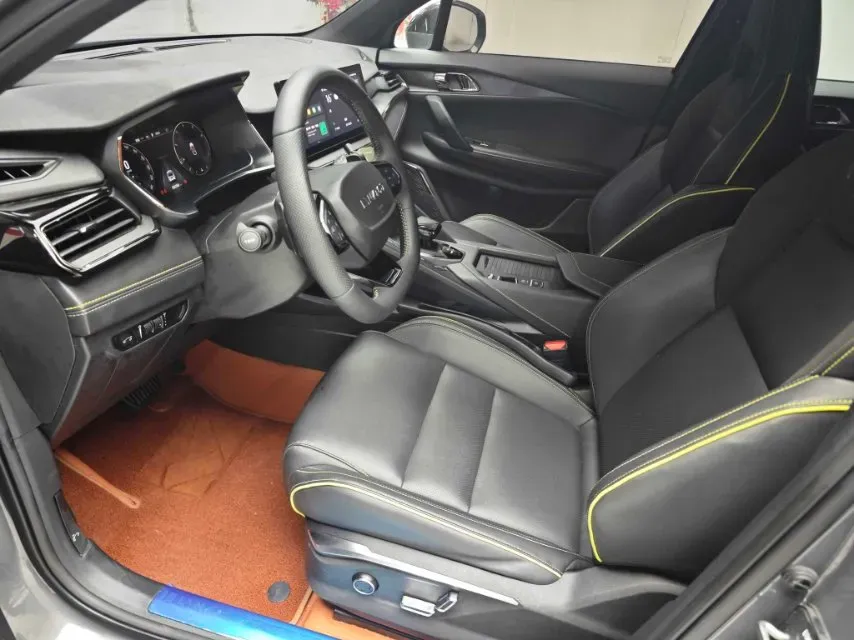 2023 LYNK&CO 06 1.5T 181HP L4 7DCT,autocango,china used car exporter,china ev exporter,chinese used car exporter,chinese used ev exporter