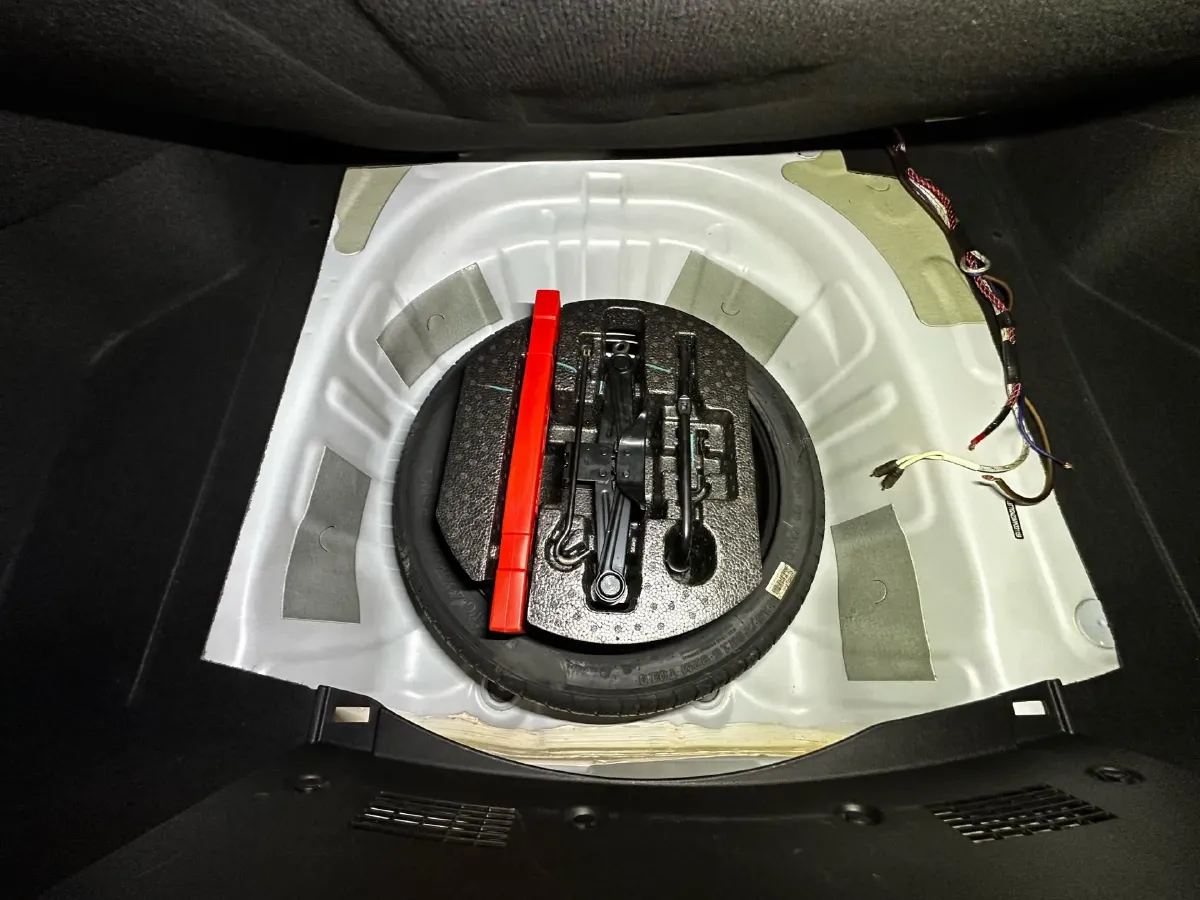 2021 Geely Binray 1.4T 141HP L4 CVT,autocango,china used car exporter,china ev exporter,chinese used car exporter,chinese used ev exporter