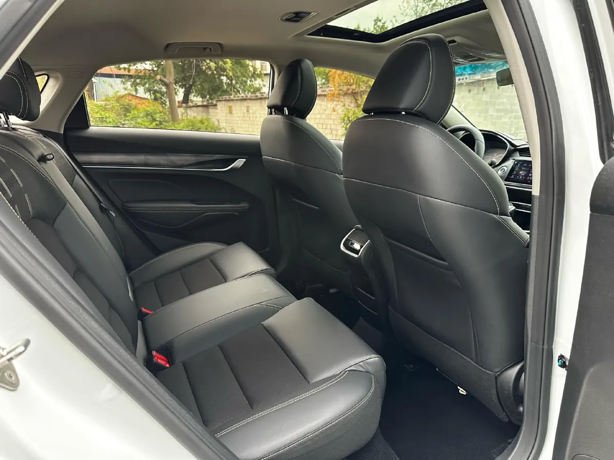 2021 Geely Binray 1.4T 141HP L4 CVT,autocango,china used car exporter,china ev exporter,chinese used car exporter,chinese used ev exporter