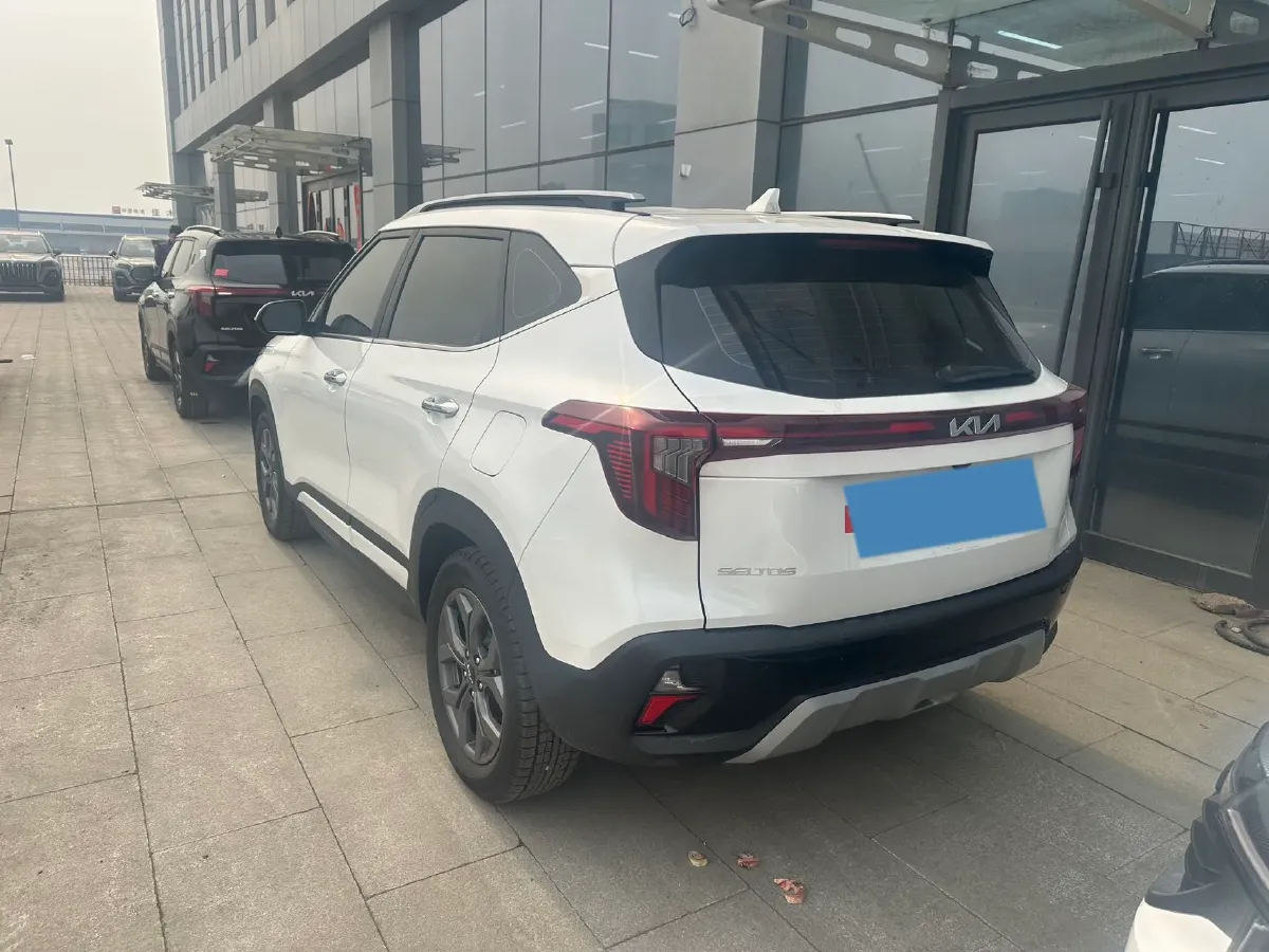 2023 Kia Seltos 1.5L 115HP L4 CVT,autocango,china used car exporter,china ev exporter,chinese used car exporter,chinese used ev exporter