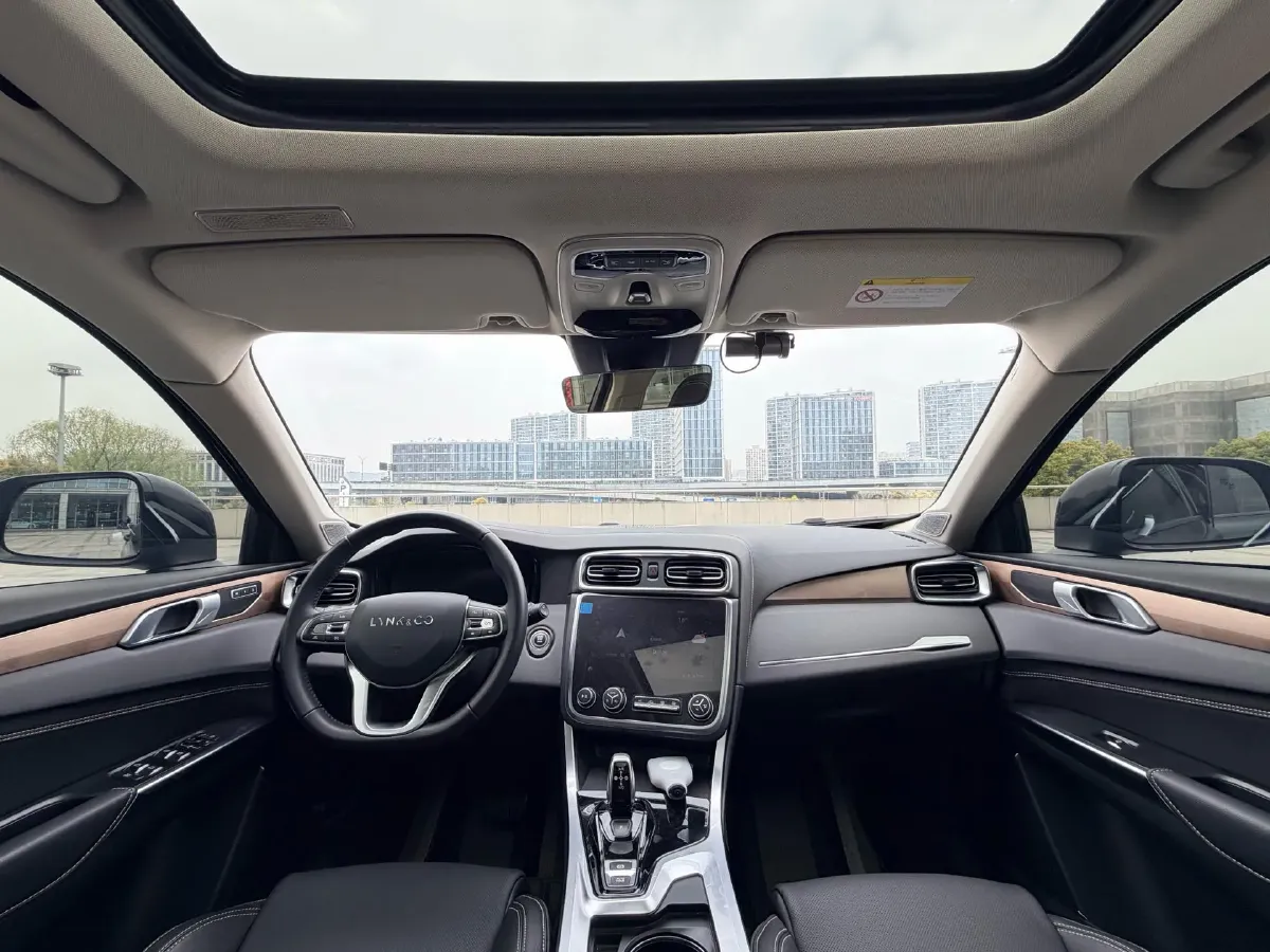 2019 Beijing BJ40 2.0T 218HP L4 6AT,autocango,china used car exporter,china ev exporter,chinese used car exporter,chinese used ev exporter